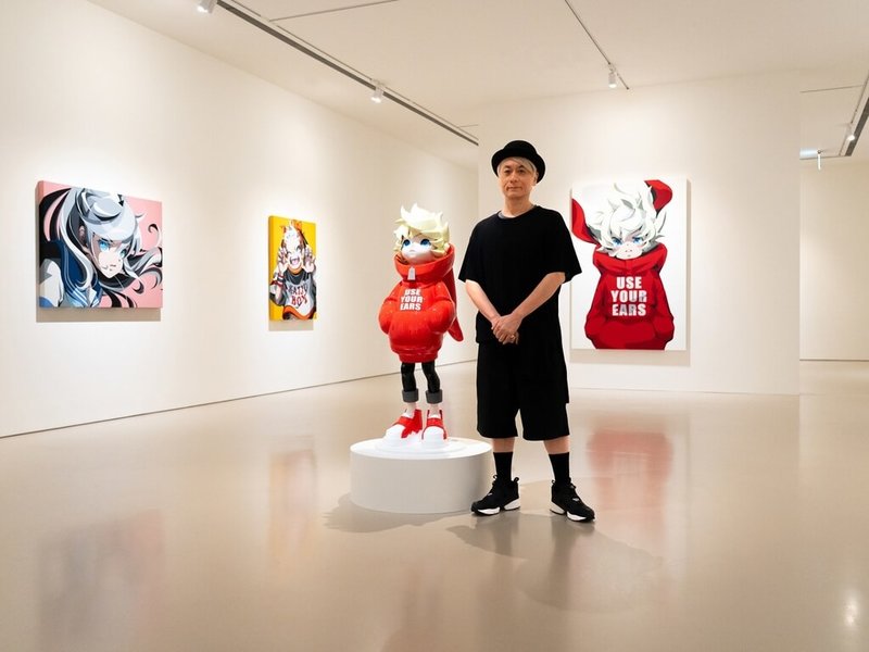 日本藝術家松浦浩之（圖）在台北誠品畫廊推出個展SUPER ACRYLIC SKIN－GIGA，並帶來「鳥獸 GIGA」系列作，展期至9月27日。（誠品畫廊提供）中央社記者王寶兒傳真　114年8月3日