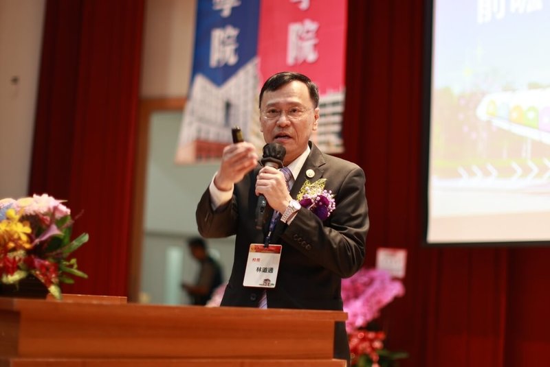 台北大學4日舉行第9任校長就職典禮，新任校長林道通表示，盼能打造台北大學成為引領國家社會發展的前瞻學研重鎮。（台北大學提供）中央社記者王鴻國傳真  114年8月4日