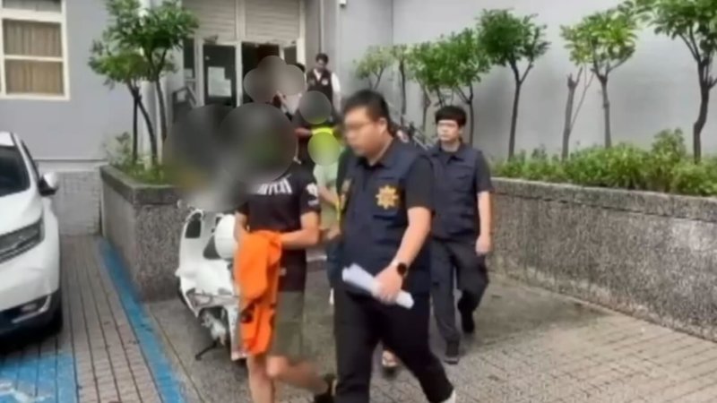 高雄博田醫院3日凌晨發生聚眾糾紛案，經警方擴大調閱監視器比對涉案人員，目前拘提及自行到案人數共31人。（高雄市警察局左營分局提供）中央社記者張已亷傳真　114年8月4日
