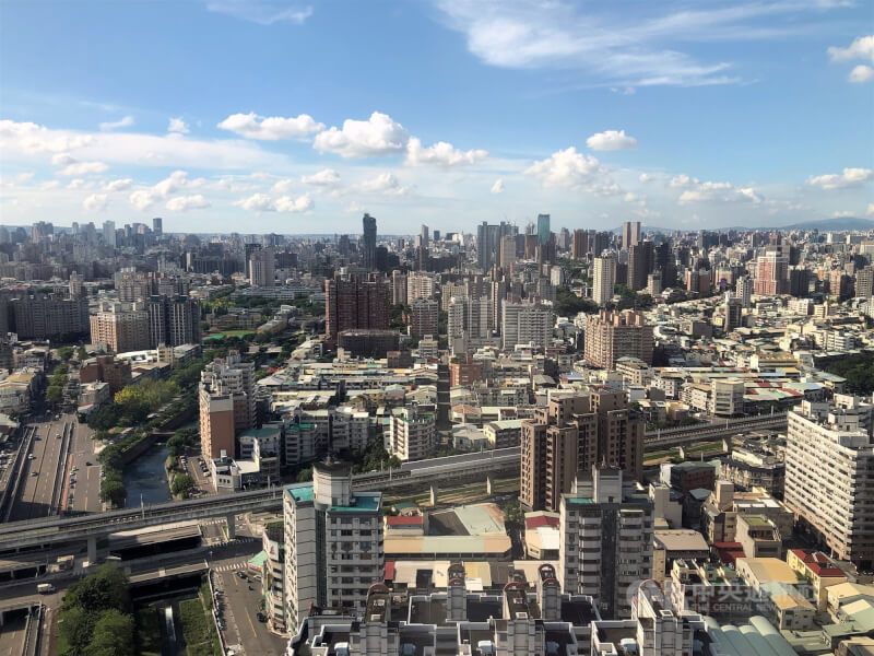 圖為台中市區房屋一景。（中央社檔案照片）