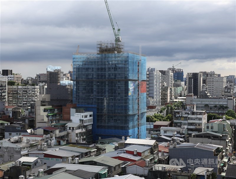 觀察內政部統計，盤點六都與新竹縣市，合計2024年下半年低度用電住宅為91.4萬宅，較2023年同期增加約6.4萬宅。（中央社檔案照片）