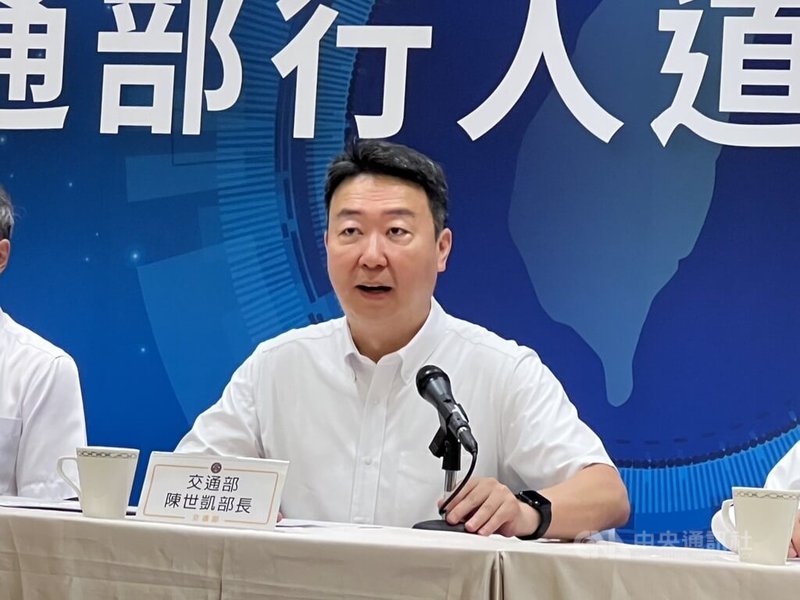 交通部6日公布前5月交通事故統計，高齡者死亡507人，較去年同期增加25人、5.2％，部長陳世凱說，令人擔憂。中央社記者黃巧雯攝 114年8月6日