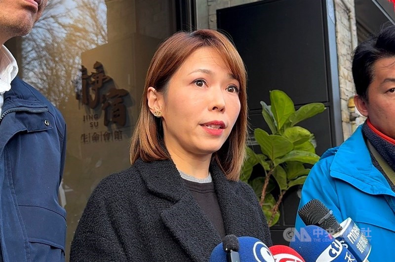 圖為民眾黨立法院黨團主任陳智菡（中）。（中央社檔案照片）