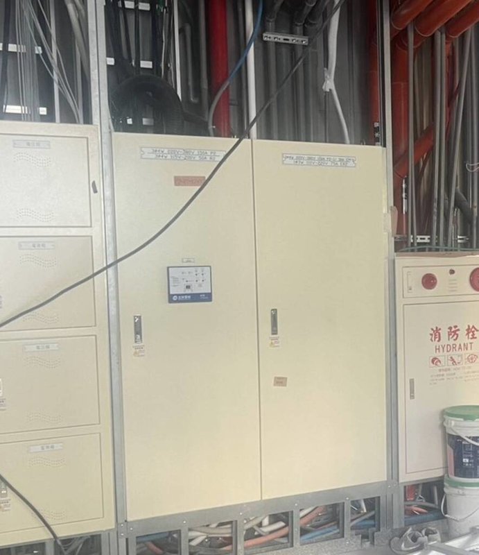 台中市西屯區某工地7日下午一名工人施工時不明原因從工程梯上跌落，送醫不治，警方將報請檢察官相驗，釐清死因。（民眾提供）中央社記者郝雪卿傳真  114年8月7日