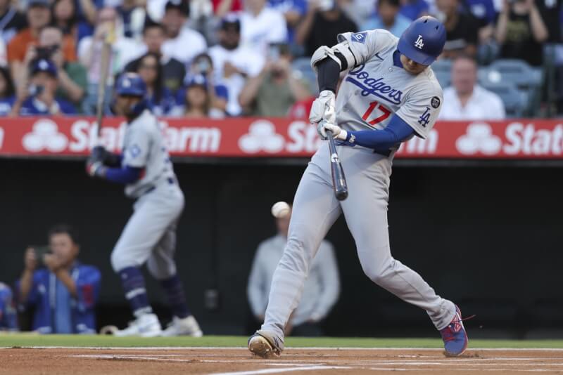 MLB洛杉磯道奇球星大谷翔平11日擊出本季第42支全壘打。(美聯社)