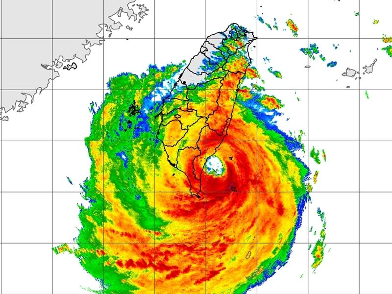 13日中午12時10分雷達回波圖。(圖取自氣象署網頁cwa.gov.tw)