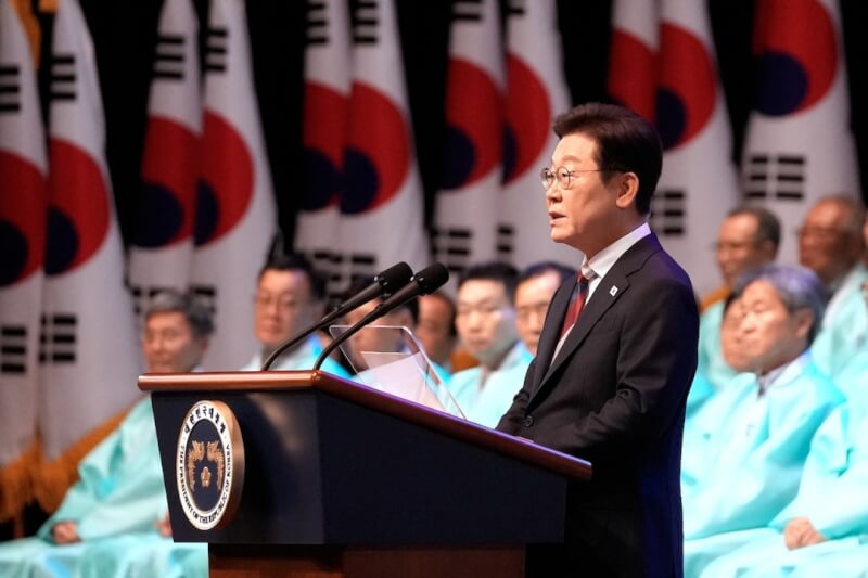 南韓總統李在明15日在紀念脫離日本殖民統治80週年活動中發表演說。（Ahn Young-joon/Pool via 路透社）