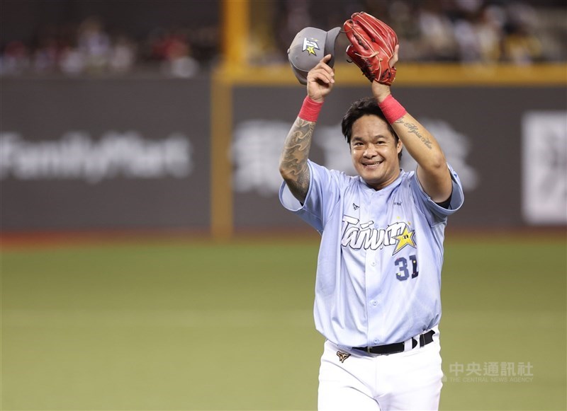 歌手張惠妹將於9月6日為林智勝(圖)引退系列賽獻唱,林智勝15日表示,很感謝張惠妹可以來當引退嘉賓,不過他強調引退時絕對不會哭。(中央社檔案照片)