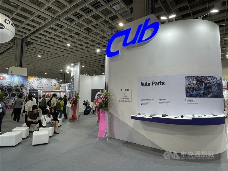 圖為台北國際汽機車零配件展,為升現場展示胎壓感測器(TPMS)、自動駕駛輔助系統(ADAS)、毫米波雷達等車用產品。 (中央社檔案照片)