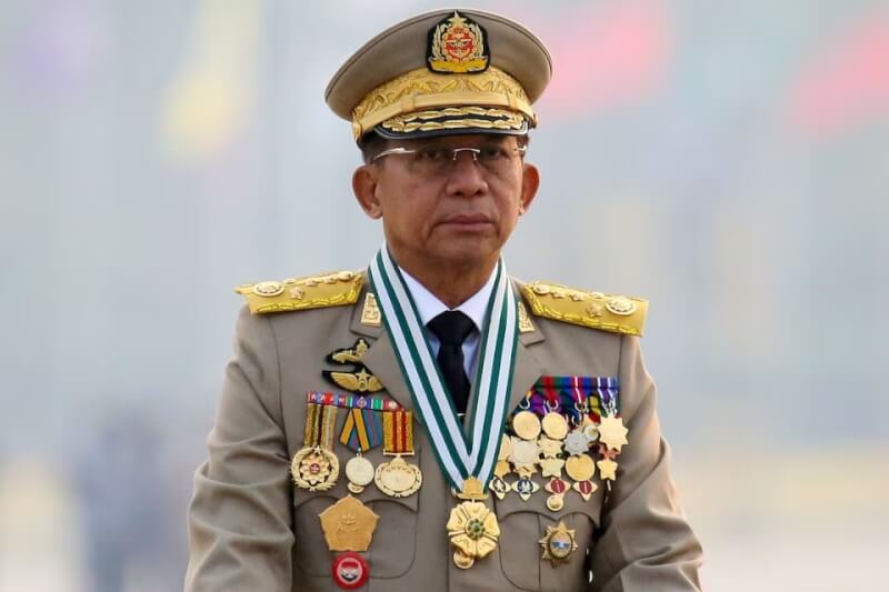 緬甸軍政府今天表示,承諾已久的國會選舉將於12月28日舉行。圖為緬甸軍政府領導人敏昂萊。(路透社)