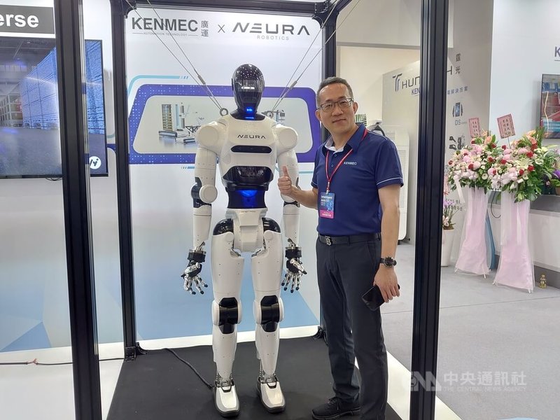廣運20日參加台北自動化大展,現場展出合作夥伴NEURA Robotics的人形機器人。 中央社記者張建中攝 114年8月20日