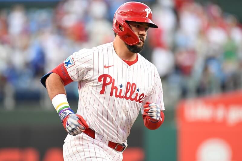 美國職棒大聯盟MLB費城費城人強打舒瓦伯20日在對西雅圖水手之戰敲出本季第45轟，獨居國家聯盟全壘打王。（路透社）