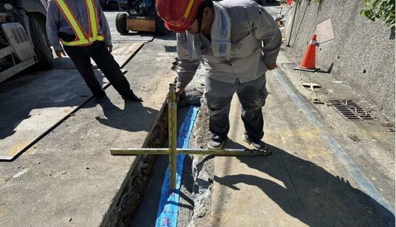 澎湖地區民生用水漏水率逾10%,水公司進行第一階段汰換管網與進行漏水調查等,其中大馬公地區汰換管線102公里,有效減少漏水,提升供水質量。(自來水公司提供)中央社 114年8月22日