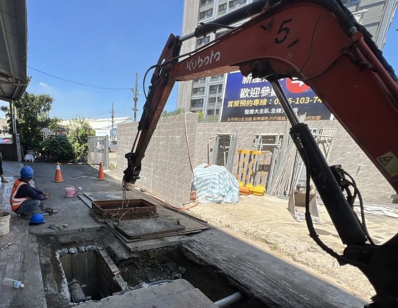 因應罷免與公投投票,台中市政府自17日起到24日全面禁止道路挖掘及施工,市府22日公布不定期巡查結果,截至21日共查獲3件違規,依法裁罰。(台中市政府提供)中央社記者郝雪卿傳真 114年8月22日