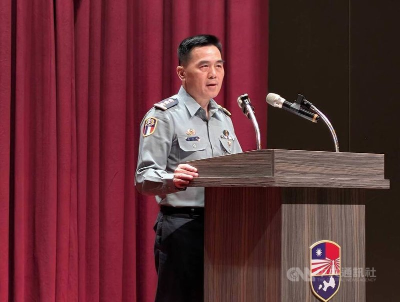 823戰役67週年,陸軍司令呂坤修(圖)23日赴金門太武山公墓主持追思祭悼典禮,接著和參戰官兵及遺族午宴並致詞。中央社記者吳玟嶸攝 114年8月23日