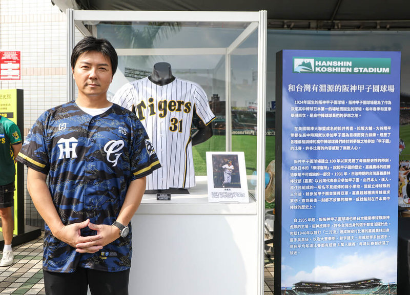 日職阪神虎隊人氣OB球星鳥谷敬23日受邀來台為中華職棒富邦悍將隊開球,悍將副領隊林威助(圖)受訪時透露,有意邀請鳥谷敬短期客座。(富邦悍將提供)中央社記者謝靜雯傳真 114年8月23日