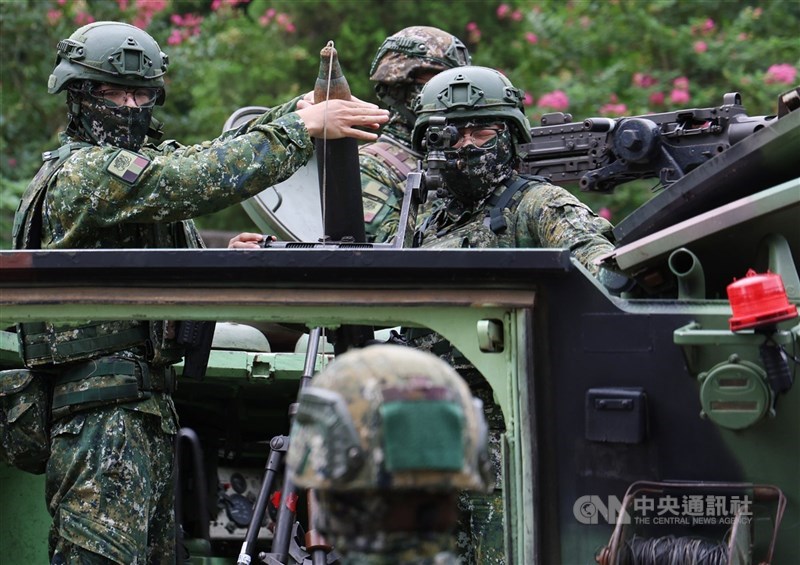 圖為陸軍CM23迫砲車進行演練。(中央社檔案照片)