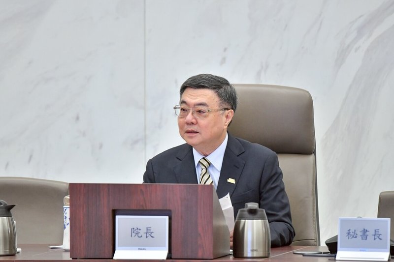 行政院長卓榮泰27日主持中央道路交通安全會報114年第3次會議，指示強化防範毒駕、宣導無照駕駛危險性等。（行政院提供）中央社記者賴于榛傳真 114年8月27日