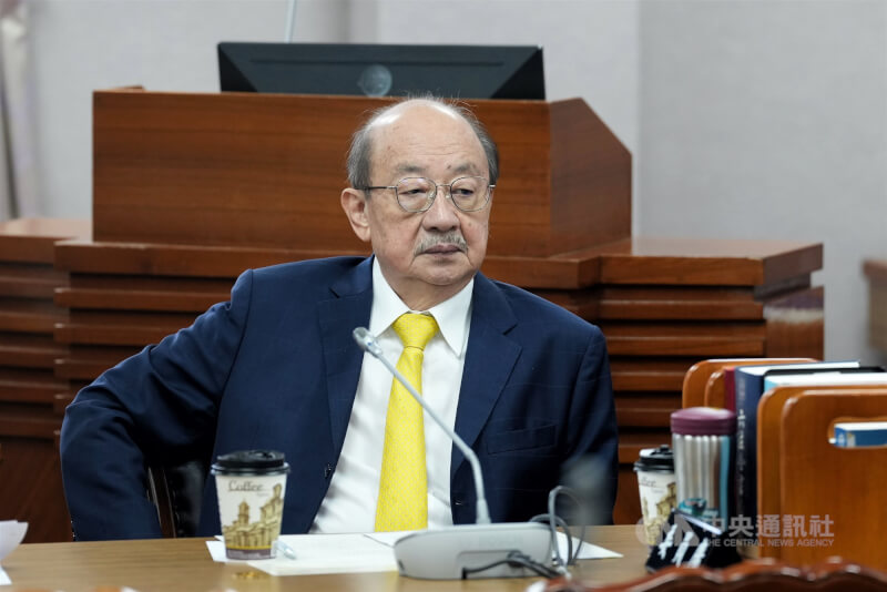 立法院27日下午進行黨團協商,民進黨立院黨團總召柯建銘出席會議,受到媒體矚目。中央社記者徐肇昌攝 114年8月27日