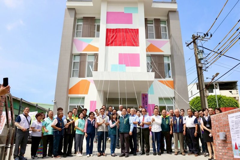 台南市預定民國115年共設立7處社區心理衛生中心,目前已成立4處,第5處安南區心衛中心28日揭牌啟用。(台南市政府提供)中央社記者張榮祥台南傳真 114年8月28日