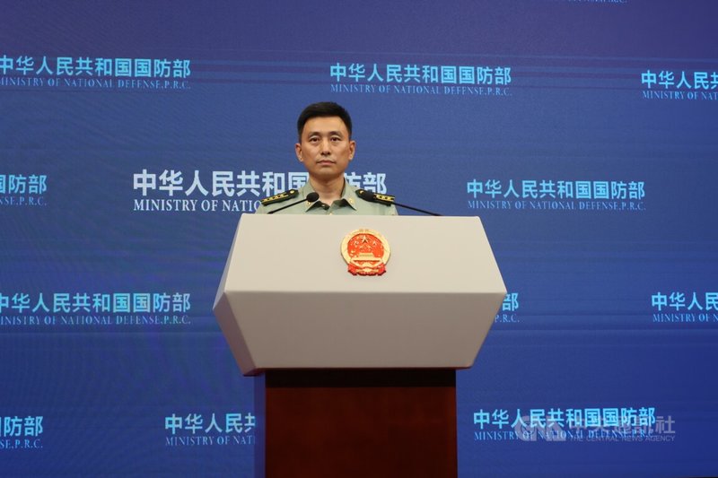 針對有無台灣老兵參加九三閱兵,中國國防部發言人張曉剛28日未作出具體回應,僅表示「國新辦發布會做了介紹」。中央社記者謝怡璇北京攝 114年8月28日