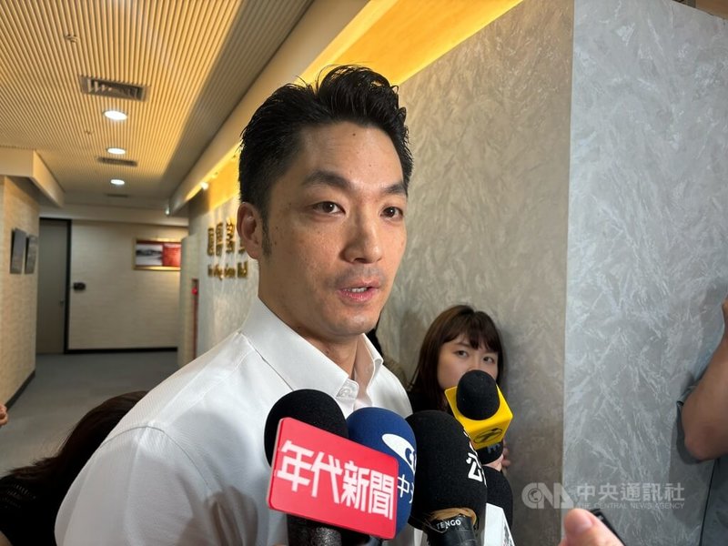 日前民團及里長抗議台北市長蔣萬安執意推動拆除公館圓環並填平公車專用地下道,蔣萬安(圖)29日表示,安全不能再等,拆除圓環才能有效提升安全,並降低事故量。中央社記者陳昱婷攝 114年8月29日