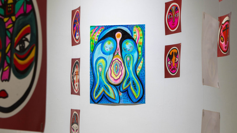 台灣藝術家黃馨29日起在韓國釜山舉行個展「火焰海洋裡的星星眼淚」。(廖崇凱攝影、黃馨提供)中央社記者廖禹揚首爾傳真 114年8月29日