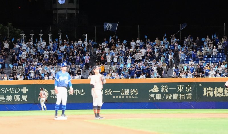 中職富邦悍將29日不敵統一獅隊、吞下5連敗,已經連6個球季確定全年勝率無法突破5成。(富邦悍將提供)中央社記者楊啟芳傳真 114年8月30日
