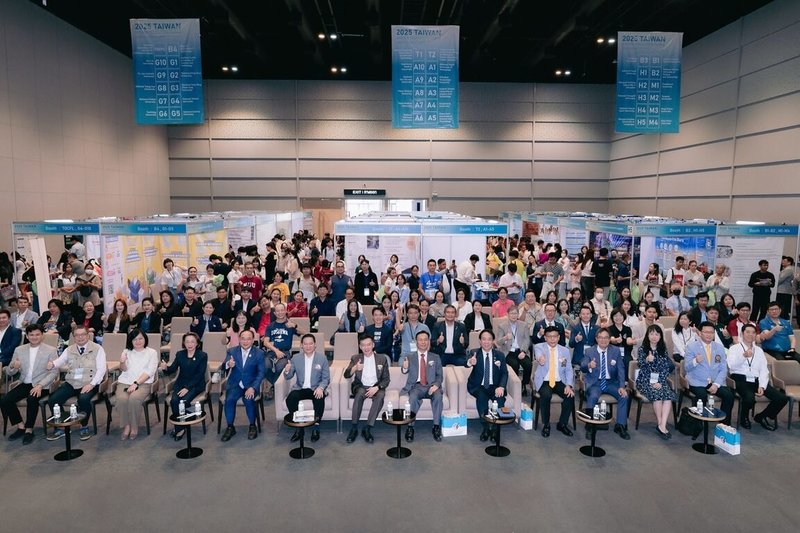 2025年泰國台灣高等教育展暨就業博覽會於8月30日至31日在泰國曼谷舉行,台灣有39所大學、12家台商企業與會招募泰籍人才。(教育部提供)中央社記者許秩維傳真 114年8月31日