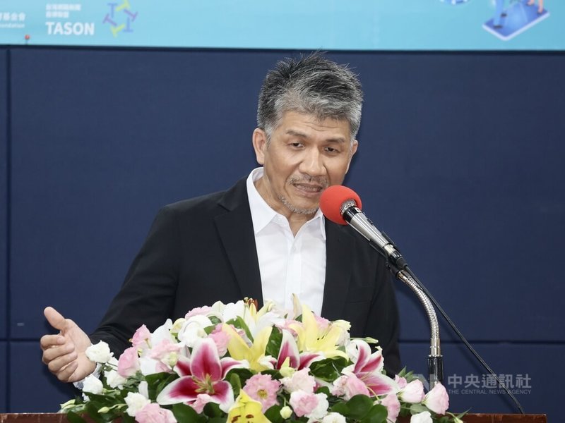 台灣網路新聞自律聯盟正式啟動,1日舉行成立記者會,聯盟副召集人、講客廣播電台台長莊勝鴻表示,自律不是一種束縛,而是信任,要讓台灣的新聞得到信賴,台灣的媒體才能夠重振。中央社記者張皓安攝 114年9月1日