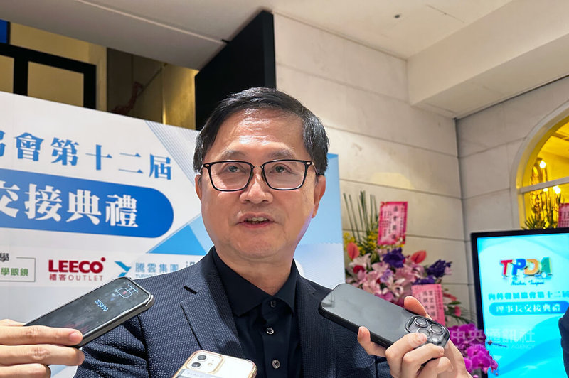 蘋果將發布新iPhone等商品,和碩董事長童子賢1日指出,觀察7、8月零組件庫存狀況良好,顯示下半年拉貨動能延續,新機出貨可望受惠。中央社記者何秀玲攝 114年9月1日