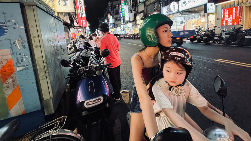 「左撇子女孩」由鄒時擎與奧斯卡名導西恩貝克(Sean Baker)共同編劇,是2025高雄電影節開幕片之一。(高雄電影節提供)中央社記者王心妤傳真 114年9月1日