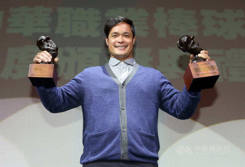 林智勝2015年完成單季30轟30盜,拿下象徵最高榮譽的年度最有價值球員獎(MVP)。(中央社檔案照片)