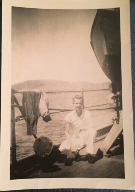 美國二戰老兵蕭納克(Thomas Schoenecker)(圖)親身經歷二戰烽火,回顧歷史,他相信下一代一樣會為國家挺身而出。(Missouri Memorial提供)中央社記者林宏翰夏威夷珍珠港傳真 114年9月2日