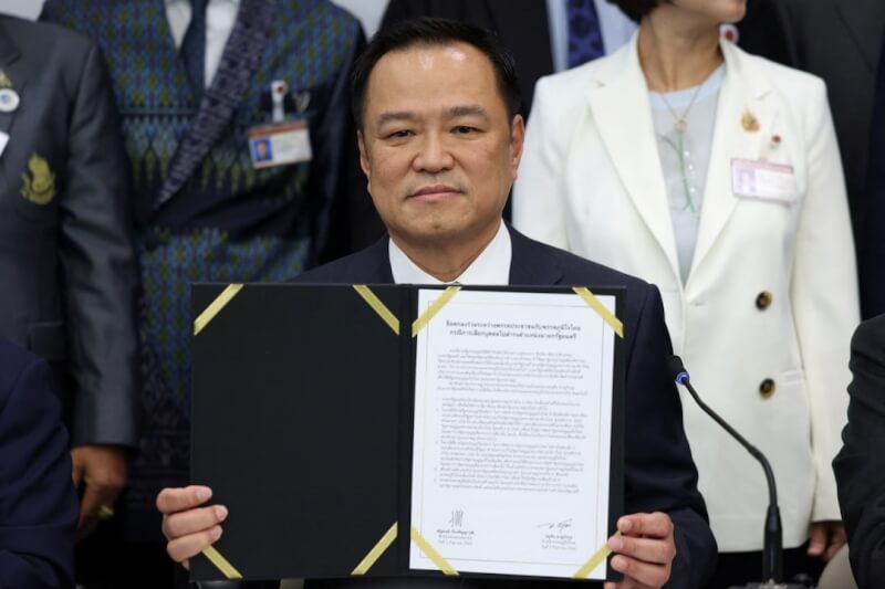 泰國國會最大黨人民黨3日宣布支持阿努廷（圖）領導的泰自豪黨，讓阿努廷有望組閣。（路透社）