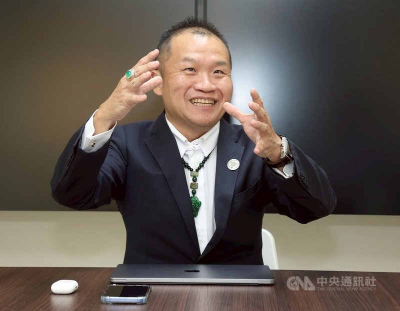 律芯董事長薛宗智表示,晶片開發成本高,政府補助支持很重要,尤其對IC設計公司是極大的協助。中央社記者張新偉攝 114年9月3日