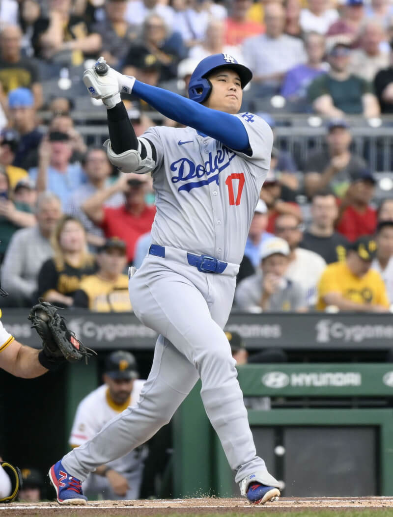 MLB洛杉磯道奇日籍球星大谷翔平3日對匹茲堡海盜任第一棒兼指定打擊,因身體不適取消登板。(共同社)