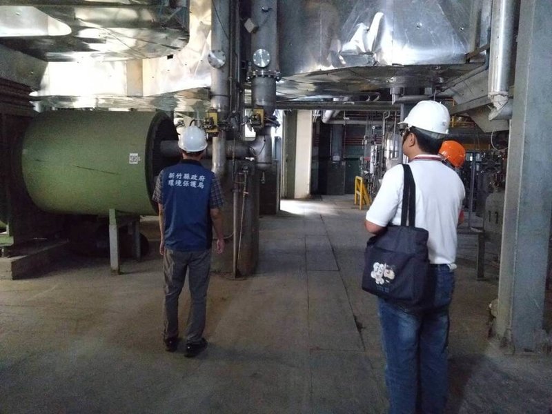 新竹縣政府5日晚間表示,竹北市近日空氣飄散異味,環保局初步研判是不當使用有機溶劑導致,因陳情地點廣泛且異味屬性不定,目前已成立即時通報平台,並將加強工廠巡查。(新竹縣政府提供)中央社記者郭宣彣傳真 114年9月5日