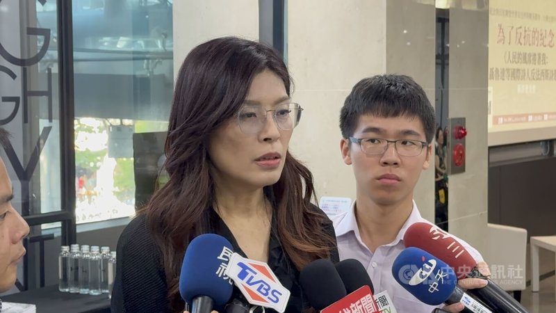 國民黨主席擬參選人鄭麗文今天表示,既然黨主席選舉辦法及登記日程已經確定,希望大家透過公開的遊戲規則,訴諸黨員的認同跟支持,希望最後產生的黨主席是得到最多認同的人選。中央社記者王承中攝 114年9月6日