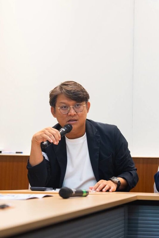風電業者擬在台東岸際設置陸域發電風機,國民黨立委黃建賓(圖)反對並轉達地方反彈聲音,獲環境部函轉供開發單位參考。環境部6日表示,是應立委要求函轉,並非環境部立場。(黃建賓服務處提供)中央社記者盧太城台東傳真 114年9月6日
