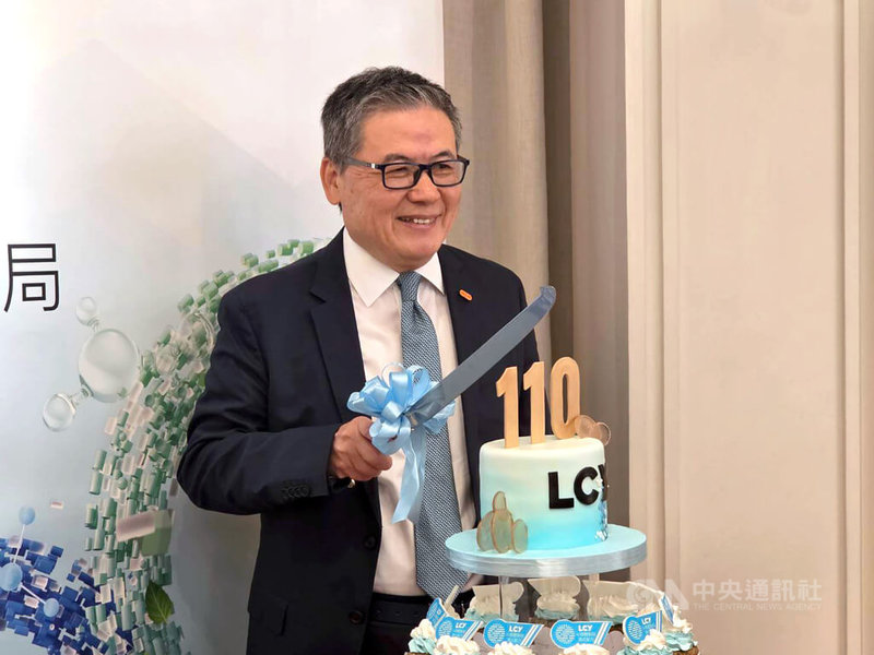 李長榮化工跟隨台積電赴美設廠,發表先進半導體製程濕式配方,總經理劉文龍指出,預估美國廠今年動工、2028年完工。中央社記者江明晏攝 114年9月8日