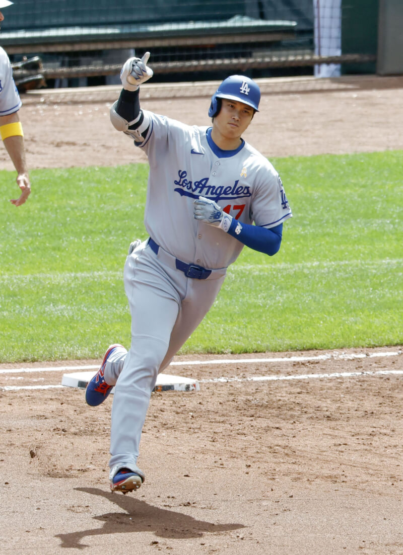 大谷翔平7日對巴爾的摩金鶯首打席即轟全壘打。(共同社)