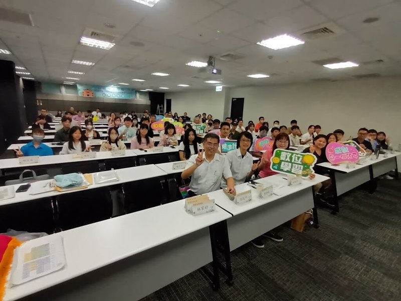 國教署推動與大學合作開設「高級中等學校多元選修跨校遠距課程」，以拓展高中學生多元學習機會，並舉辦課程成果分享會。（教育部提供）中央社記者許秩維傳真  114年9月9日