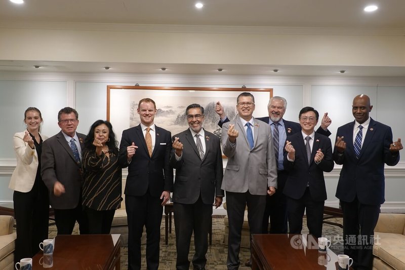 亞利桑納州跨黨派州議員團8日至12日訪台,期間拜會外交部、朝野各黨以及台北市市長蔣萬安,並參與SEMICON Taiwan國際半導體展相關活動,9日下午接受中央社專訪。中央社記者楊堯茹攝 114年9月10日