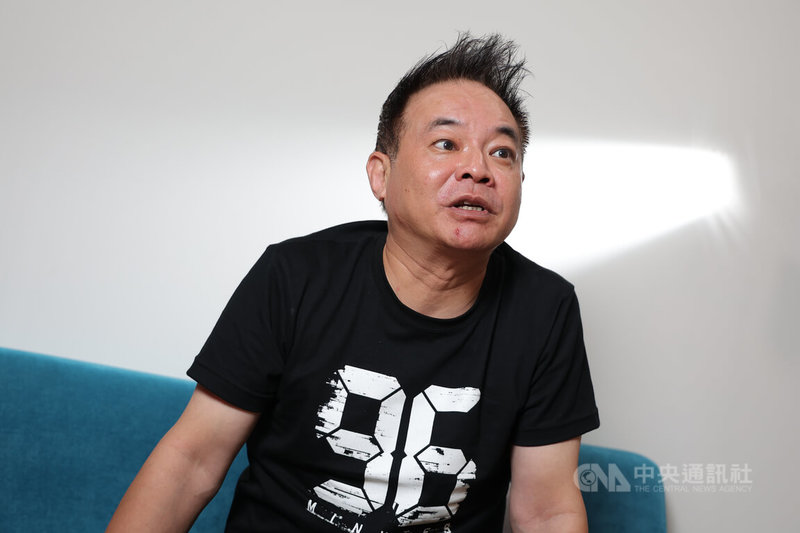 年度犯罪動作鉅片「96分鐘」監製鄒介中(圖)也是台灣知名恐怖片「粽邪」監製,他受訪時透露,「96分鐘」成本落在新台幣1.6億元,超過了「粽邪」3集的成本。中央社記者翁睿坤攝 114年9月10日
