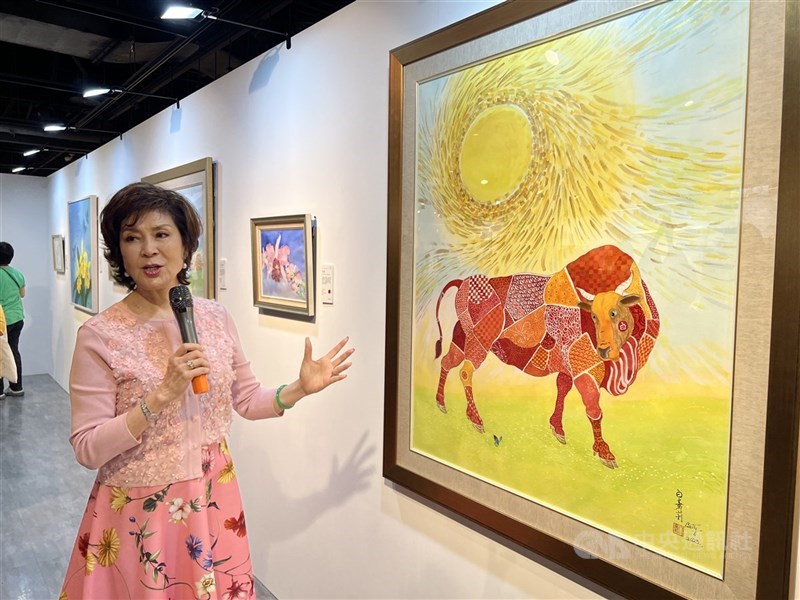 擁有「最美麗主持人」美譽的白嘉莉，投入藝術創作多年，10月將在新光三越高雄左營店舉辦「白嘉莉美麗傳奇」藝術展，展期自10月3日至12日。（中央社檔案照片）