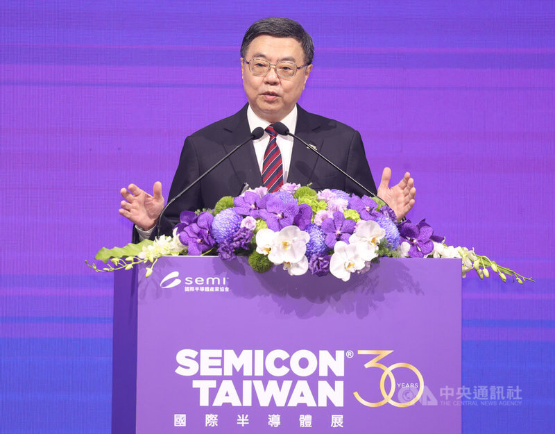 SEMICON Taiwan 2025國際半導體展開幕典禮10日在台北南港展覽館登場，行政院長卓榮泰致詞時表示，全世界正面臨一個關稅新秩序的談判過程，台灣速度比較慢，因為要面臨比較複雜的232談判過程，相信台灣越被重視，在關稅越會被合理對待。中央社記者張新偉攝　114年9月10日