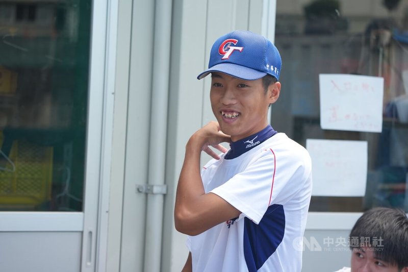 U18世界盃棒球賽投手蘇嵐鴻(圖)預賽3戰有13K、飆出生涯最速151公里,他希望有機會再對美國、也想證明實力。圖為10日台灣隊練球畫面。中央社記者徐肇昌沖繩攝 114年9月11日