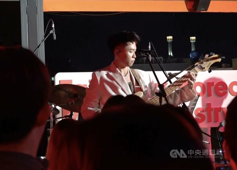歌手LINION 11日在Taiwan Beats Showcase in Seoul演出,現場準備韓文問候。中央社記者廖禹揚首爾攝 114年9月12日