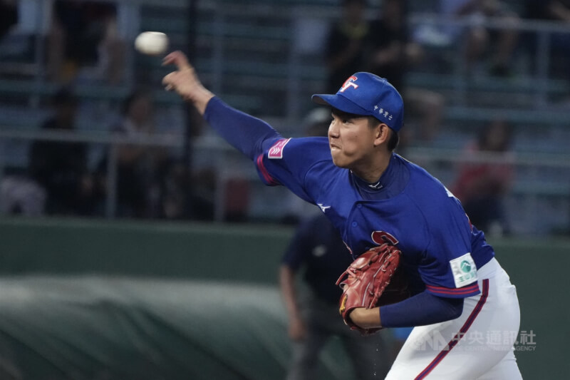 U18世界盃棒球賽台灣隊13日在超級循環賽複賽最後一戰與地主日本隊交手，台灣方面派出二刀流張乙安（圖）掛帥先發。中央社記者徐肇昌沖繩攝  114年9月13日
